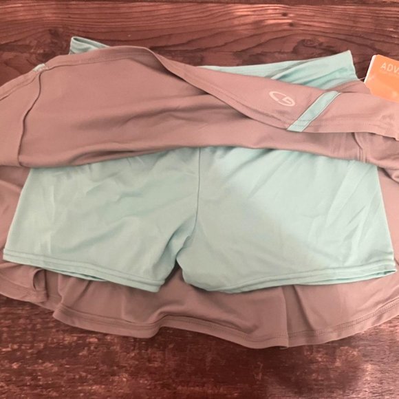 Champion Women's Blue and Green Skirt - Picture 4 of 4